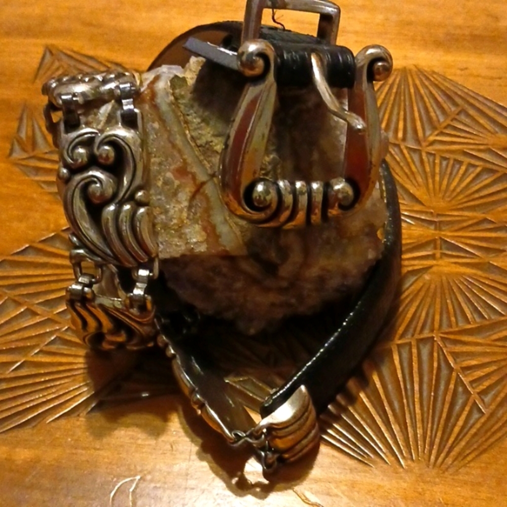Vtg Brighton Y2k  1996 Black Leather & Silver  Concho Link Belt size Small - Picture 2 of 8